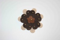 Ref 13    Broche flor en tonos marrón y crema