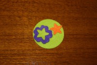 Ref 5   Broche redondo modelo estrellas